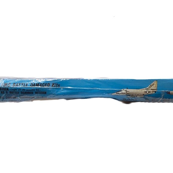 New Sealed 1969 IMC 4128 MIG 21D Fighter Jet 1/72 Model Kit Hawk Model Co - Picture 8 of 10